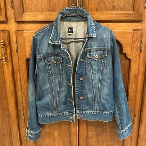 Women’s denim jacket